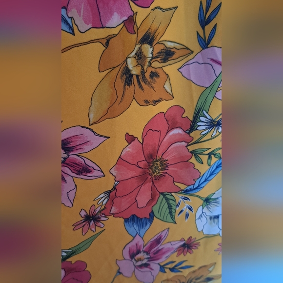 DR2 Yellow Floral Dress - Picture 4 of 5